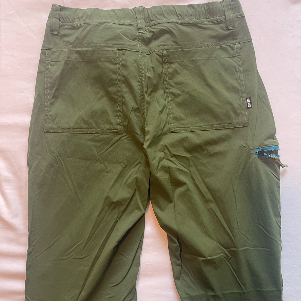 REI Women’s Trailmade Hiking Pants - Picture 3 of 3